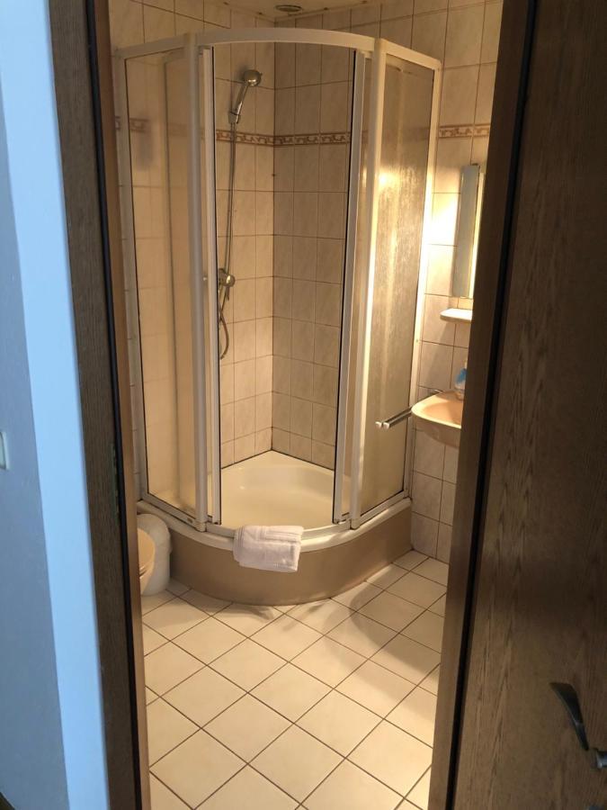 Gasthof Zum Baren Hotel Gernrode  Bagian luar foto