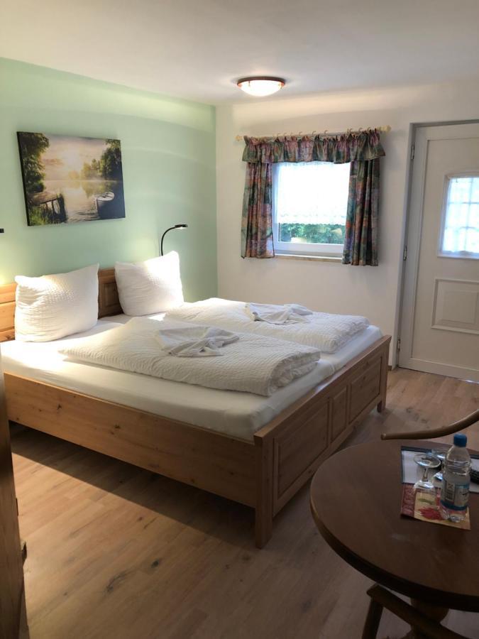 Gasthof Zum Baren Hotel Gernrode  Bagian luar foto