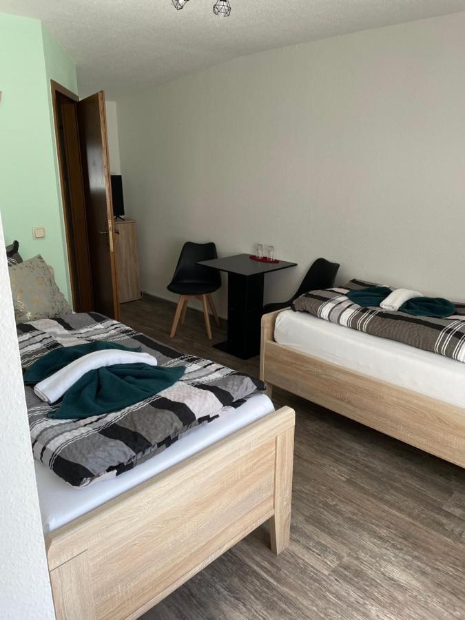 Gasthof Zum Baren Hotel Gernrode  Bagian luar foto