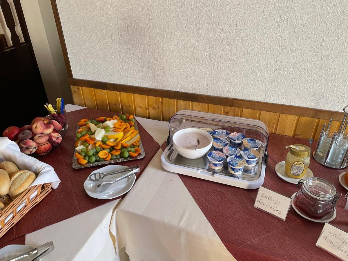 Gasthof Zum Baren Hotel Gernrode  Bagian luar foto